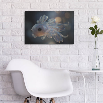 «Cute Bioluminescent Creature 2» par Ann Klee, art mural en métal, 24 po x 16 po