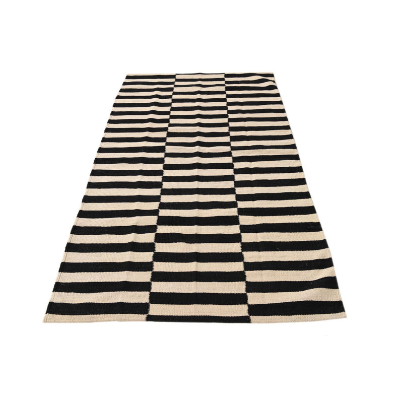Tapis noir et blanc Ousley