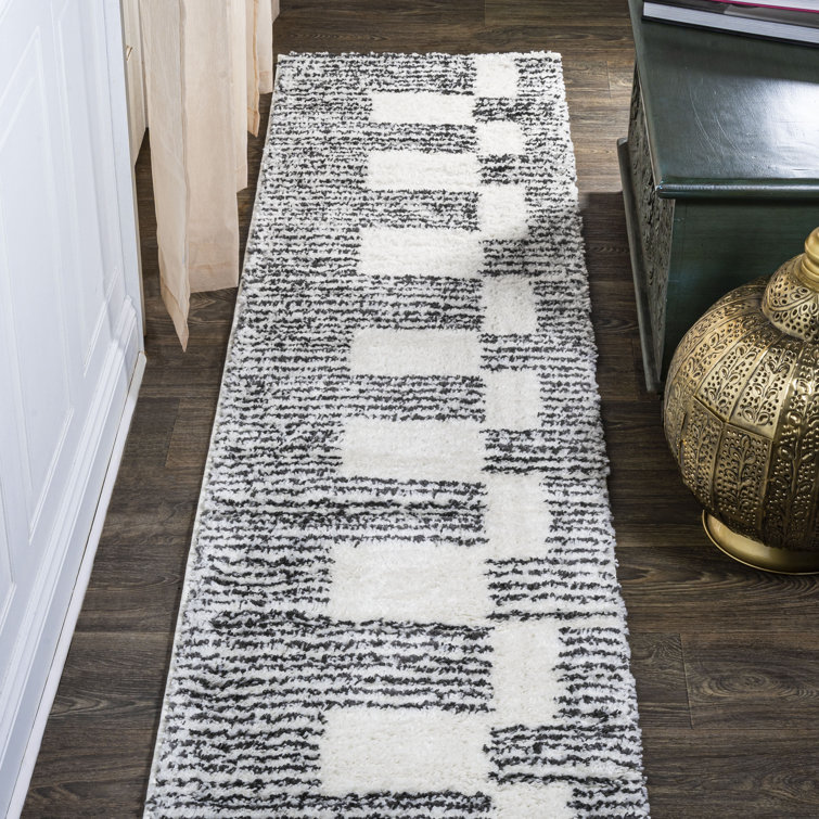 Collingsworth Abstract Stripe Geometric Shag White/Gray Rug