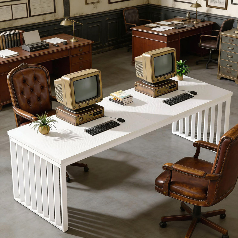 Bureau de direction durable pour deux personnes avec grande surface de travail et conception robuste pour la maison ou le bureau