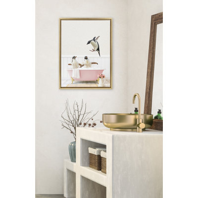 Reproduction d'art sur toile encadrée "Penguins jouer dans un chalet rose" par Amy Peterson
