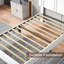 Structure de lit tapissier simple avec tête de lit en tissu de velours, support de lattes en bois robuste, silencieux, sans sommier tapissier, blanc 