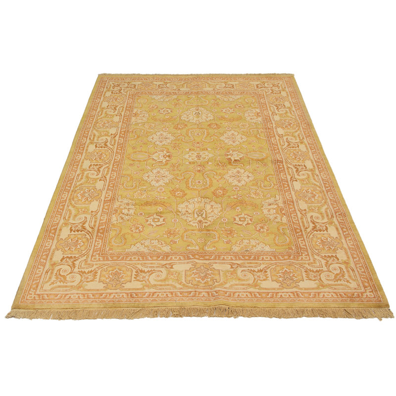 Tapis en laine 6 pi 1 po x 9 pi "one-of-kind" à la main noué la 2010 ushak olive/brun clair Laughton