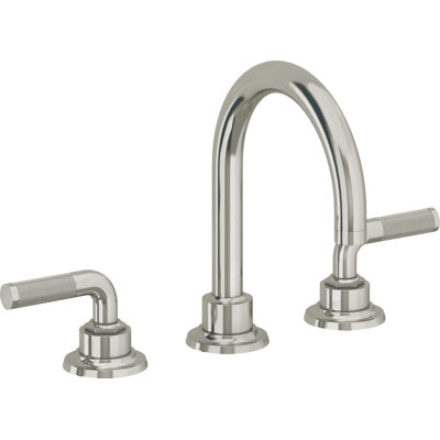 Descanso 8" Widespread Lavatory Faucet with Smooth Handle
