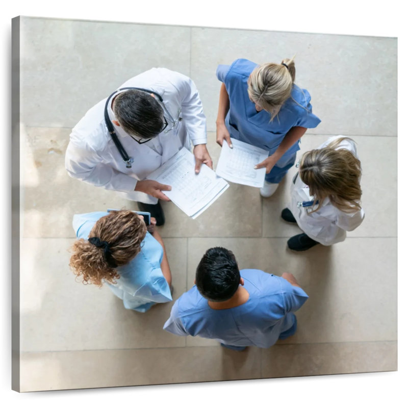 Alcaraz Hospital Staff Huddle