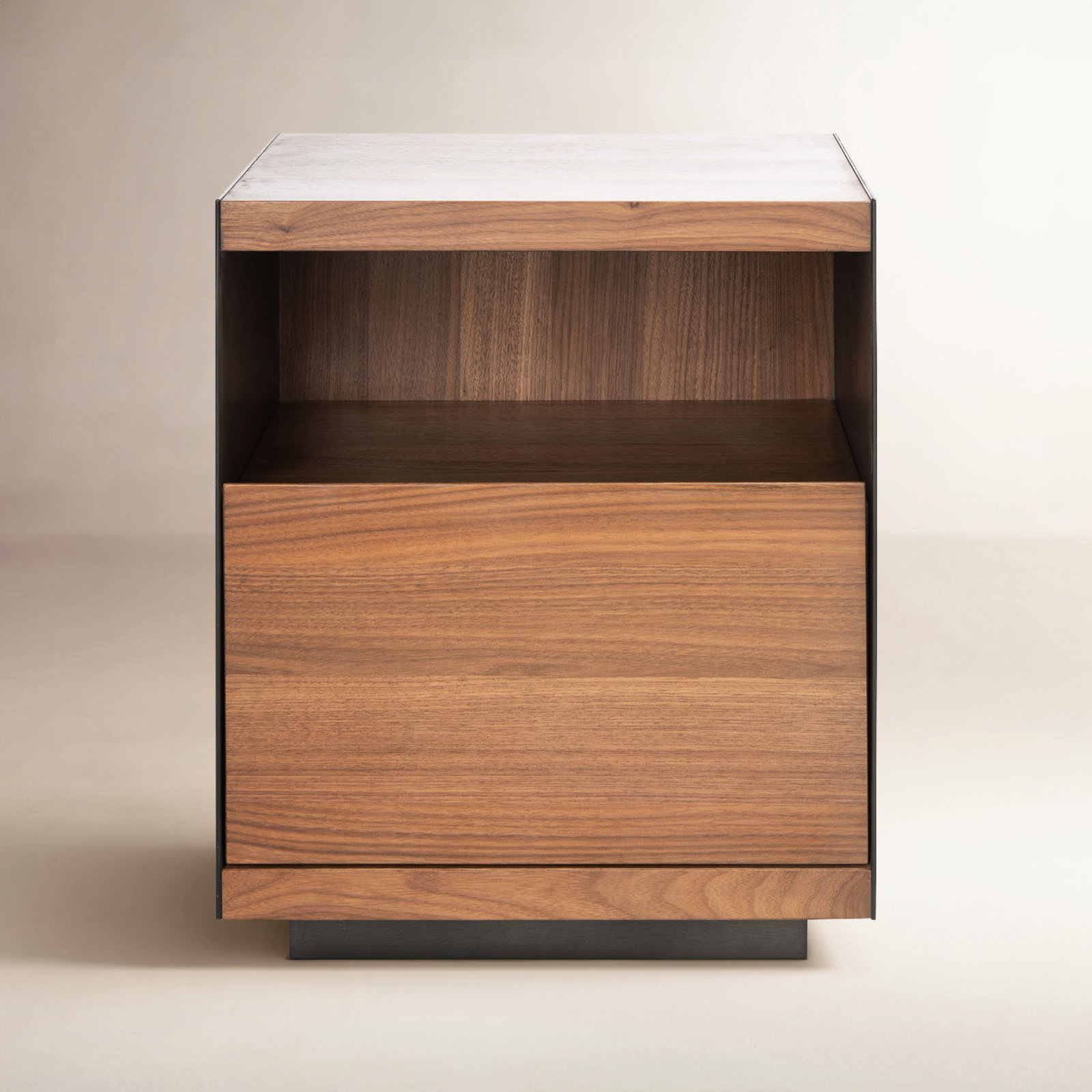 Urara Oak Nightstand