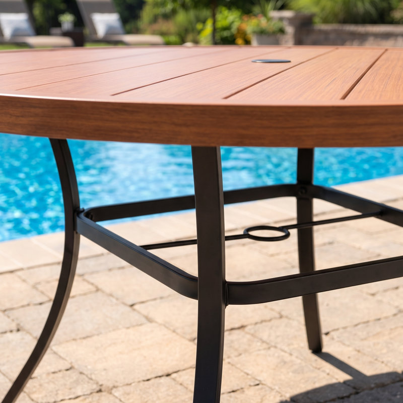 Table d'extérieur Buckleys, Bois brossé / brun