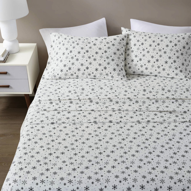 Drap pleine grandeur 4 pièces avec imprimé de flocons de neige noirs, 100% flanelle de coton pour matelas jusqu'à 18 po de profondeur, doux et confortable grâce à un brossage supérieur, ajustement ajusté, mieux ajusté, pré-rétréci, livré à plat