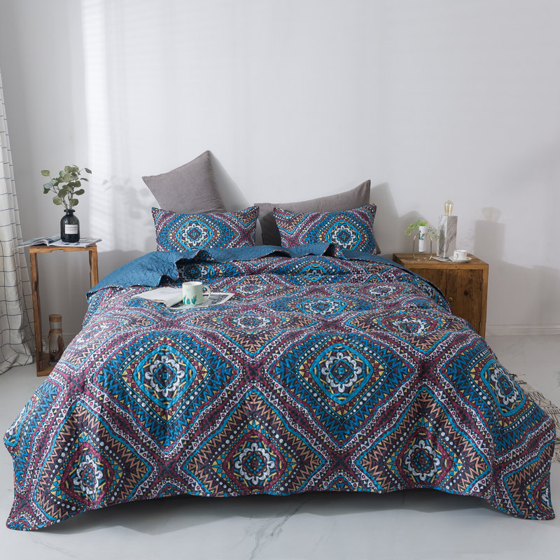 Coverlet, Full Bedspread + 2 Standard Shams