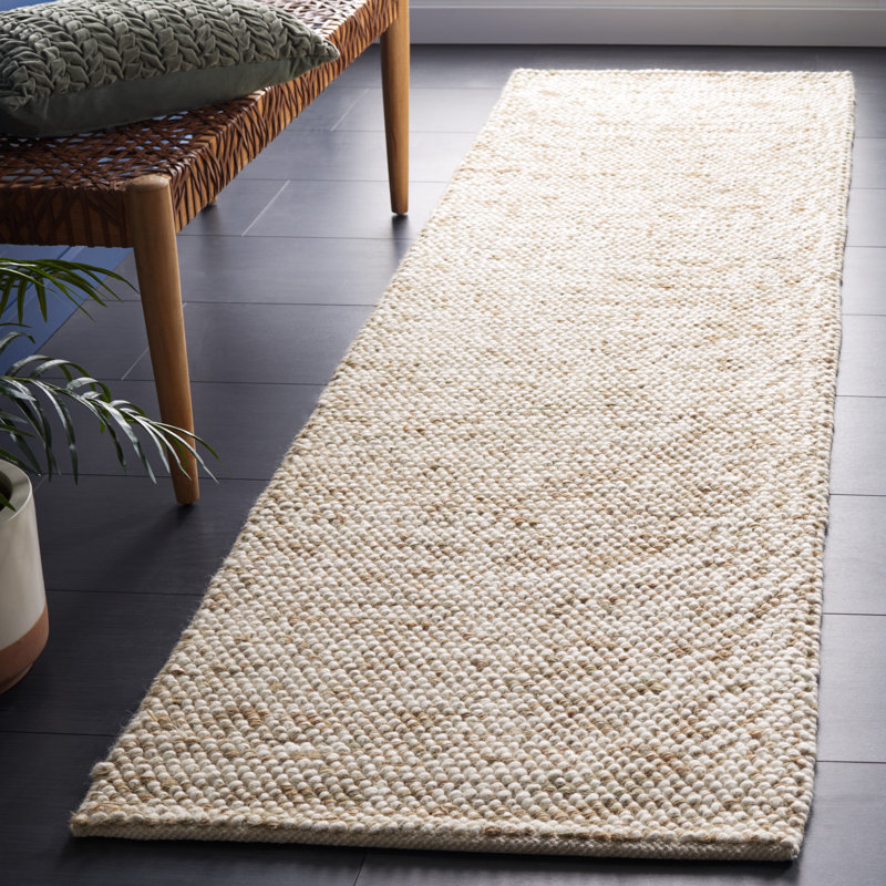 Tapis sauge / ivoire à motif géométrique fait à la main Almus, Tapis de couloir 2 pi 3 po x 9 pi