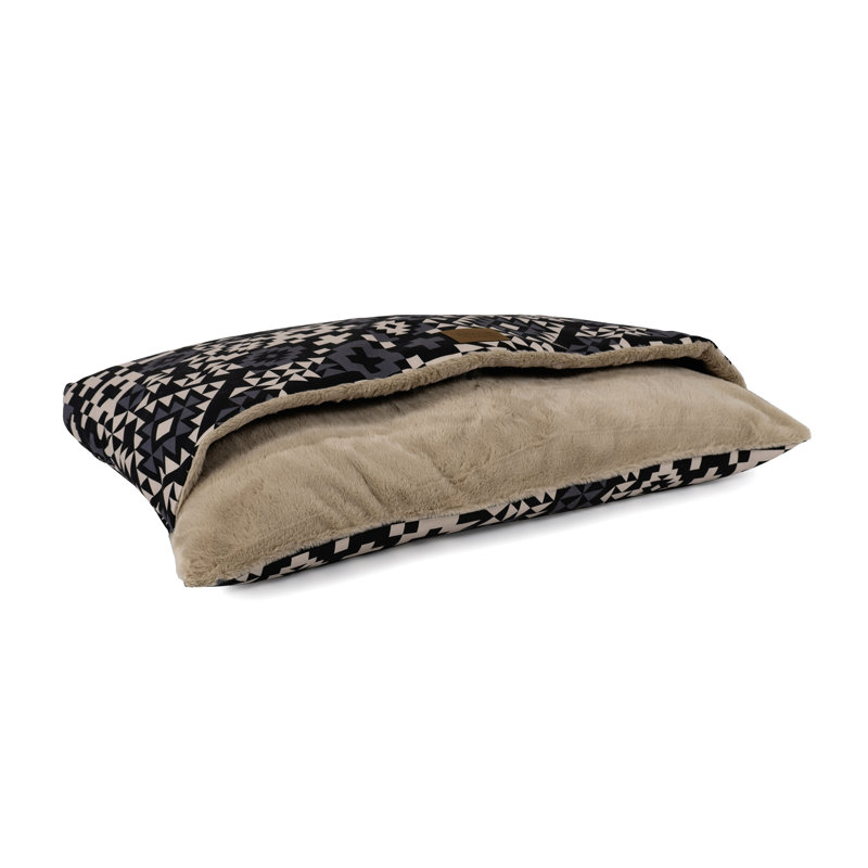 Pendleton Burrow Bed, Small (34"w x 22"d x 9"h), Blue Ridge Black