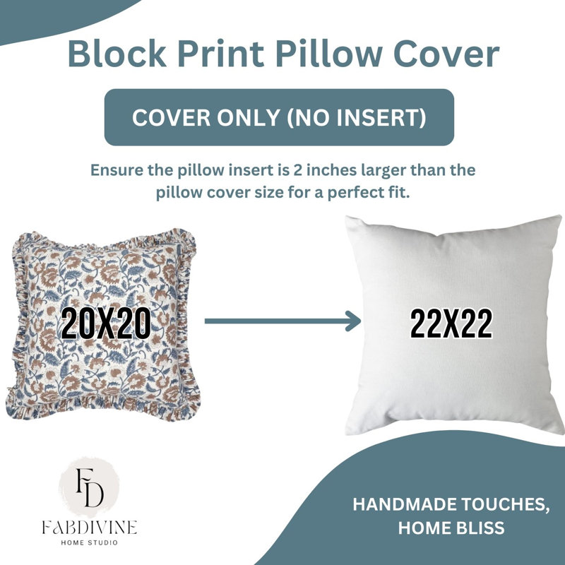 Taille du coussin décoratif en coton blanc à motif de blocs de tissu fabriqué à la main Fabividine Mandakni - 18 po x 18 po