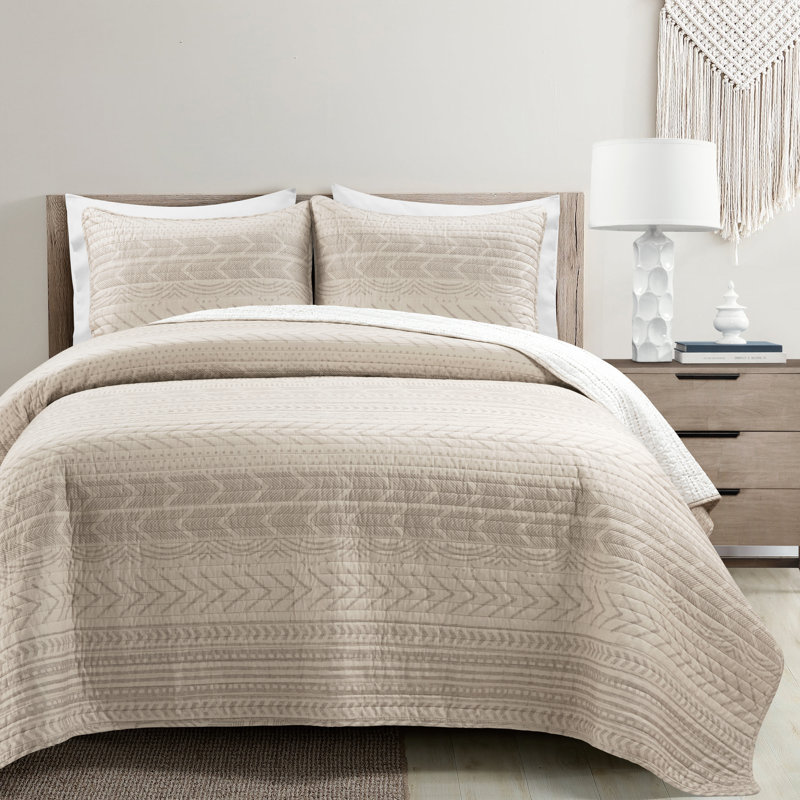 Hygge Geo Reversible Contemporary 3-Piece Quilt Set, Wheat, Queen Quilt + 2 Standard Shams