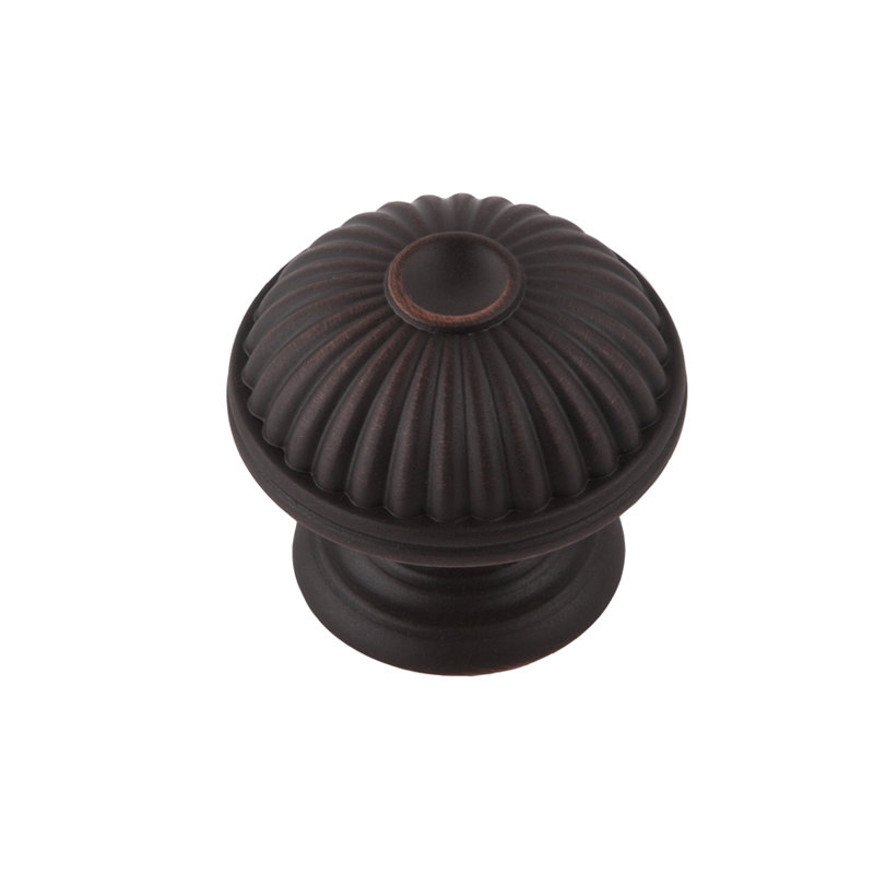 Belmont 1-1/2" Diameter Satin Copper Scallopped Round Cabinet Knob, Satin Copper