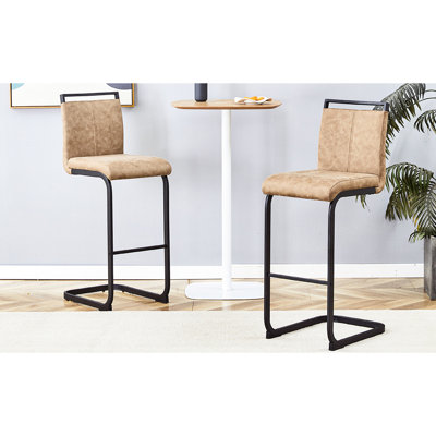 Tabouret de bar en tissu brun (2), 42,5 pouces de hauteur - Confortable et moderne. Siège. Cadre en métal noir. Base antidérapante. Ensemble de 2 tabourets 42,5 po faciles à assembler Style et confort. Fabrication douce. Rapide