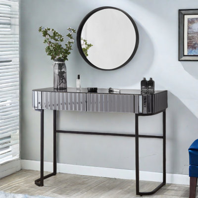 Coiffeuse Holubov avec base en acier inoxydable, 2 tiroirs et plateau en verre miroitant