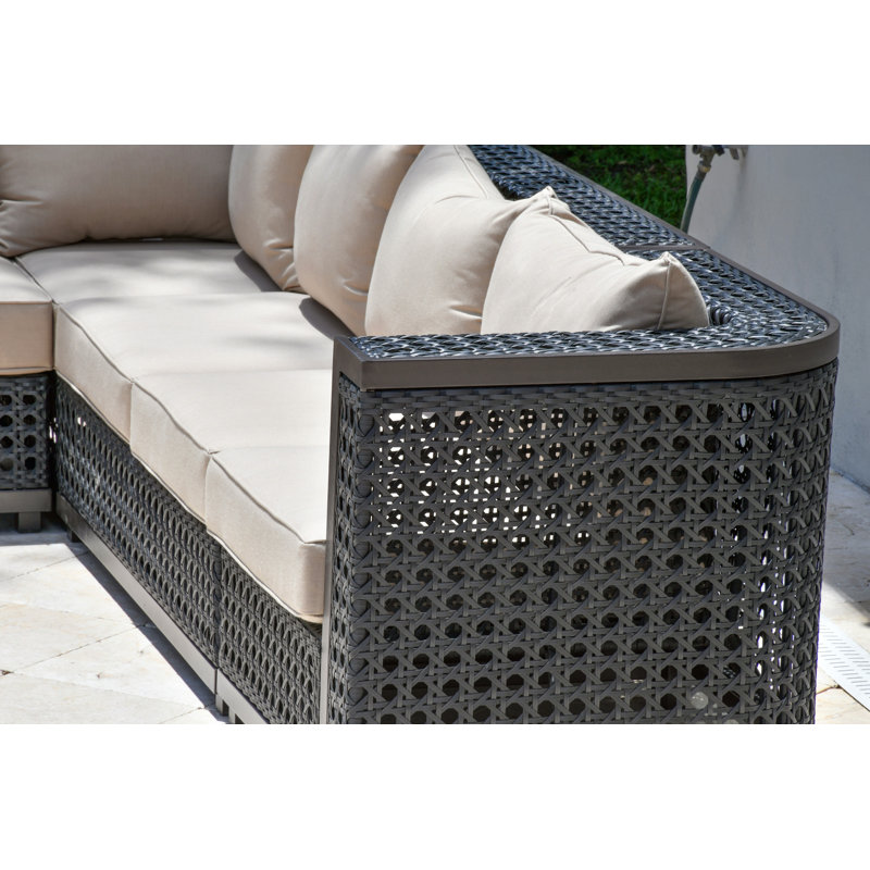 Chaise de patio avec coussins