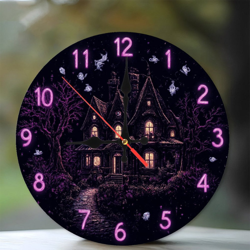 Horloge hantée avec manoir et fantômes