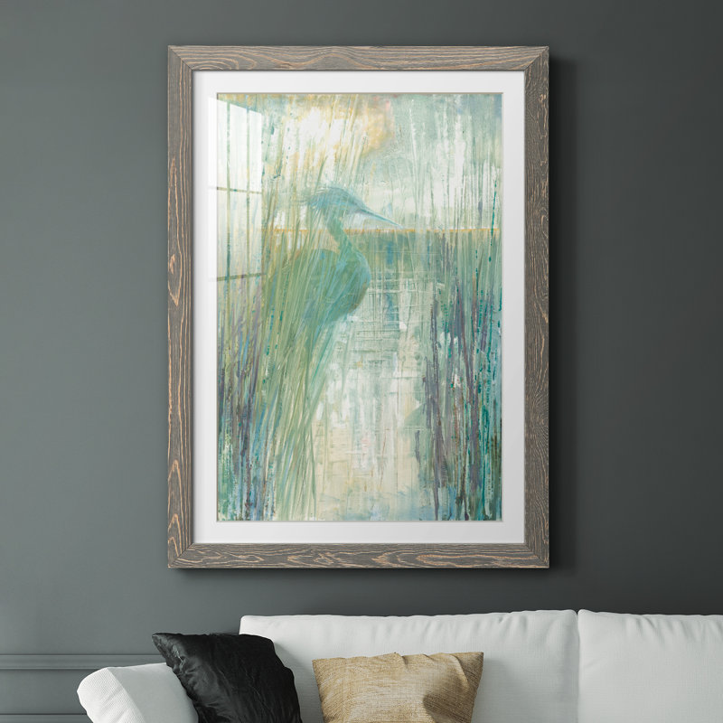 Morning Egret I - peinture encadrée, Cadre gris, H 37,5 po x l 27,5 po x P 1,5 po