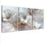 Tableau élégant à motifs floraux blancs sur toile tendue, tons pastel doux (paquet de 3)-119410825