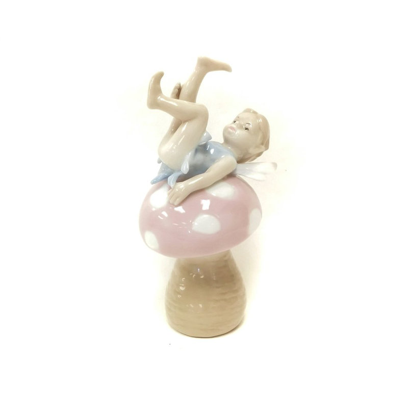 Chasse Resin Figurine / Sculpture Decorative Object