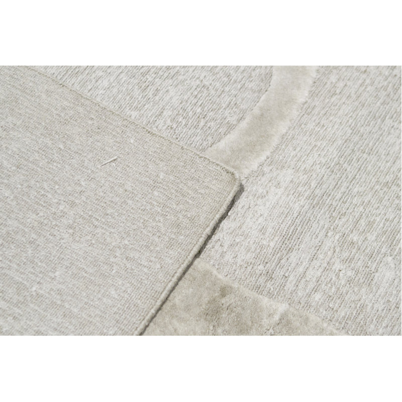 Cotton Abstract Area Rug in Beige