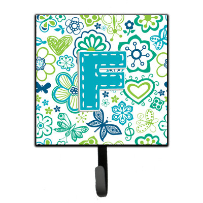 Crochet mural fleurs et papillons