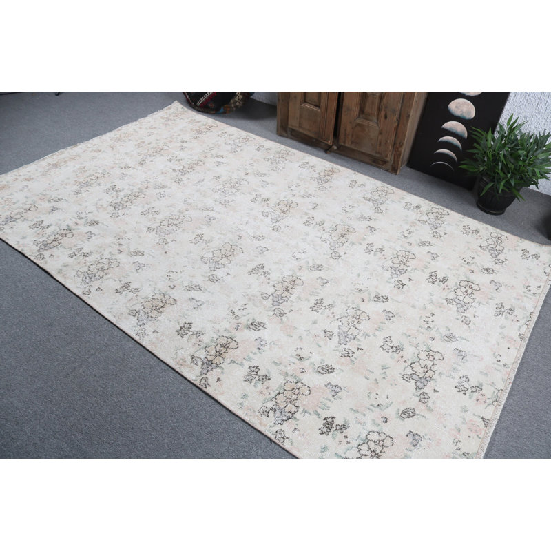 Tapis turc Oushak fabriqué à la main en beige avec motifs floraux pour le salon