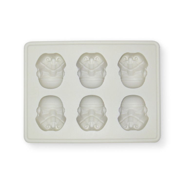Star Wars Themed Ice Cube Trays That Can Create Ice or Candy