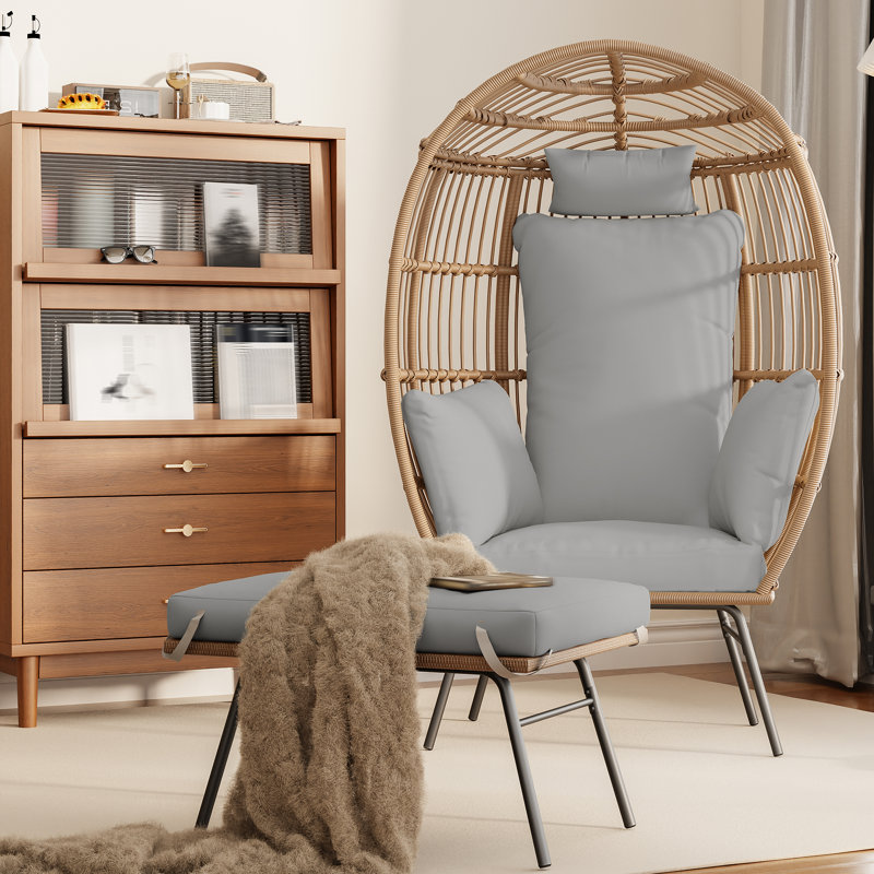 Fauteuil de patio en rotin surdimensionné avec repose-pieds, Gris