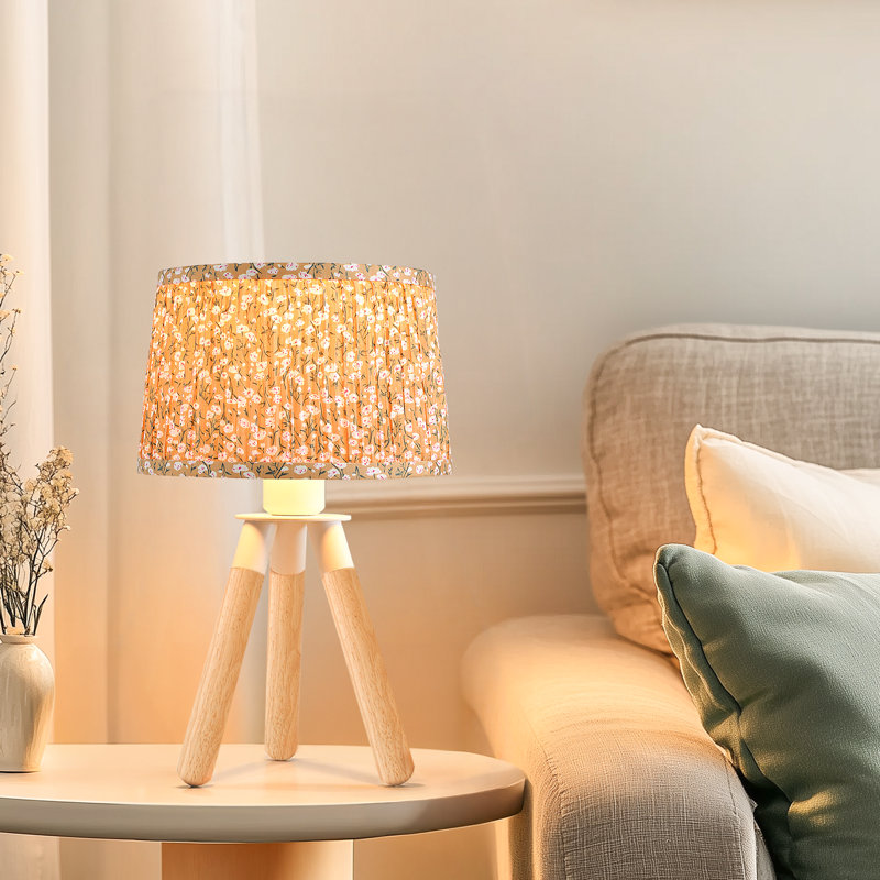 Lampe de table à trépied en bois 14 po avec abat-jour floral Ditsy, Jaune