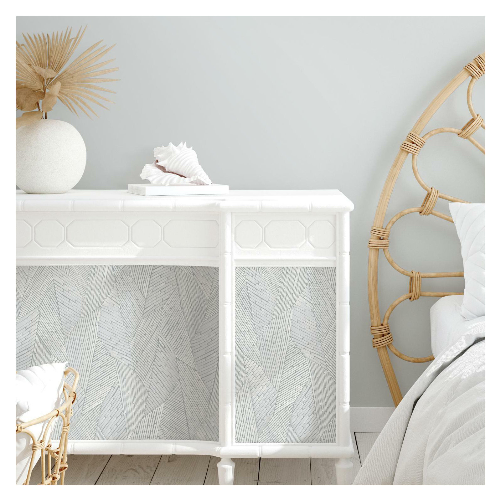 Peel & Stick Geometric Roll, Gray/White