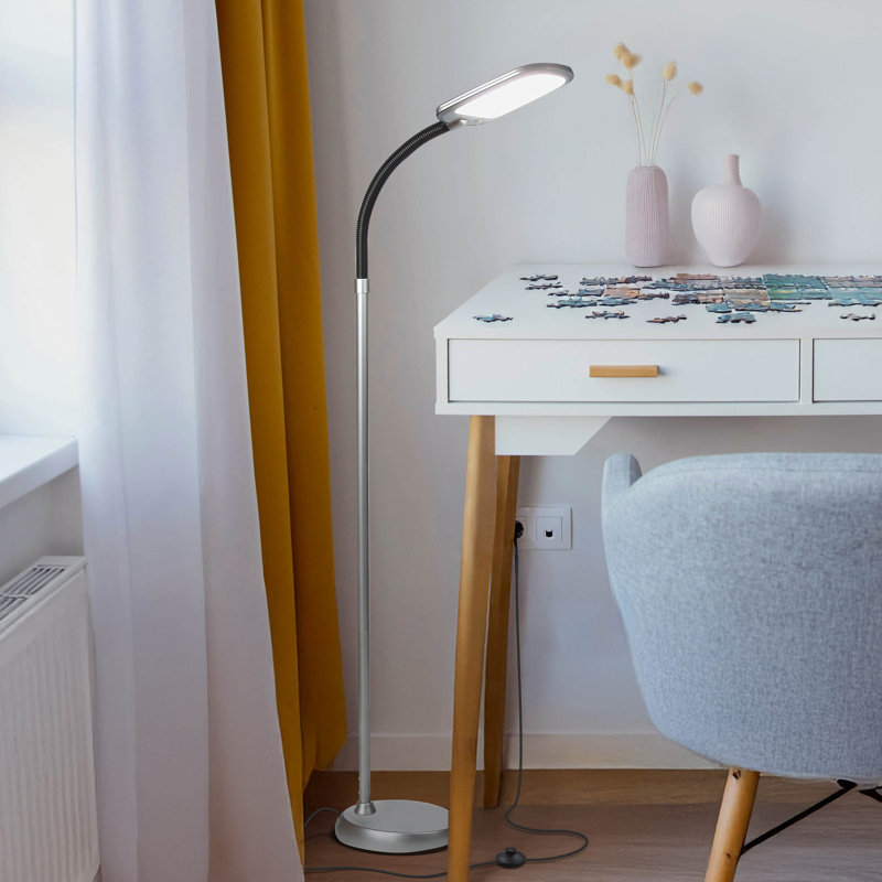 Lampe de travail sur pied directionnelle à DEL 55 po Litespan, Argent