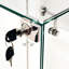 Vitrine en verre trempé avec lumières DEL à effet de pluie, verrouillable pour les surfaces inégales, blanc, style classique, 3 4 tablettes, base en bois franc d'ingénierie, pivotant à intensité variable de 13,67 po de largeur, convient à divers-1820159255