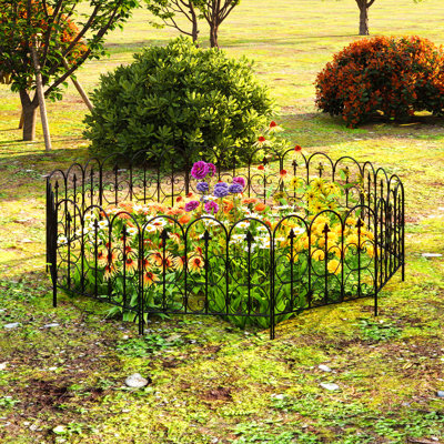 32 Ft. H x 24 Ft. W Vinyl Fencing with Panel(s) Included