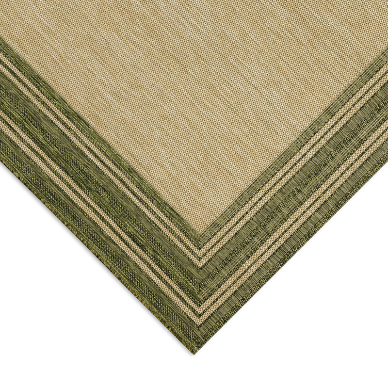 Tapis intérieur / extérieur vert Bugbee, Rectangle 3 pi 3 po x 4 pi 11 po