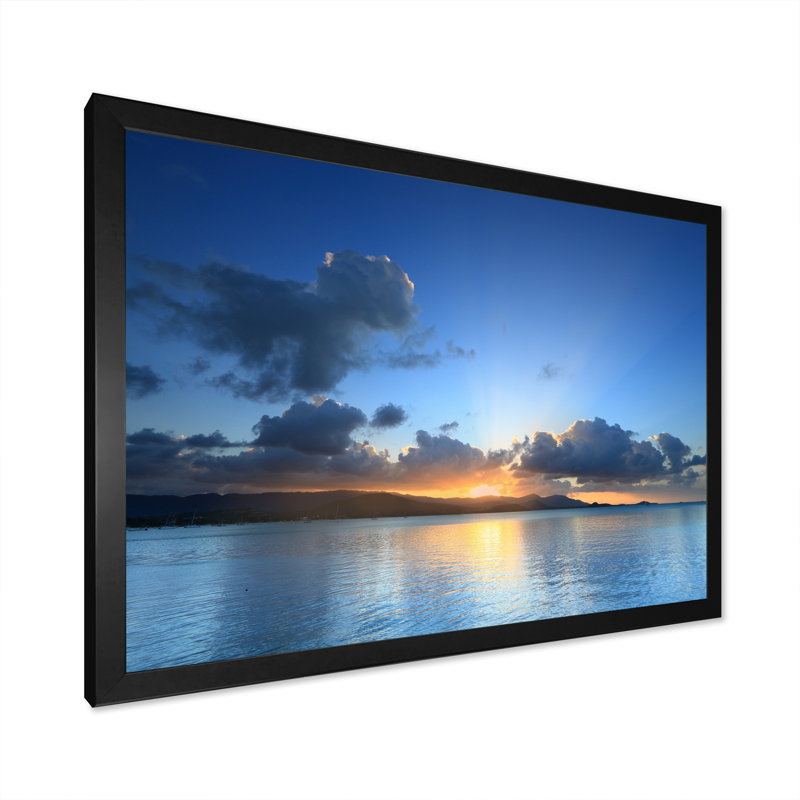 «Panoramic Dramatic Tropical Sunset Sky», reproduction sur toile, Cadre d'angle fermé noir, H 30 po x l 40 po x P 1,5 po