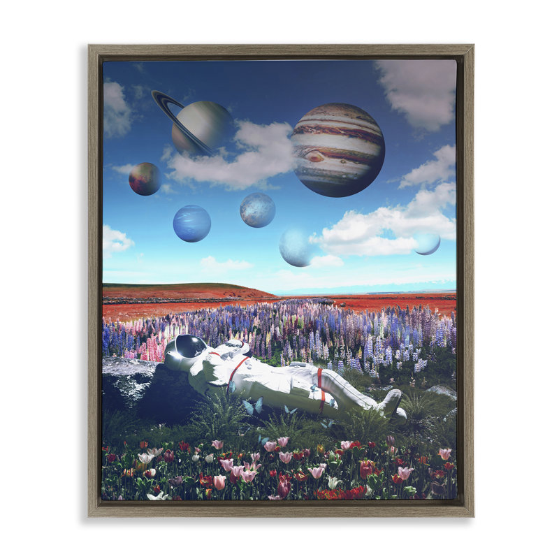 «Astronaut & Overhead Planets», art mural encadré flottant par Reinders, H 31 po x l 25 po, Cadre flottant orme Montalcino