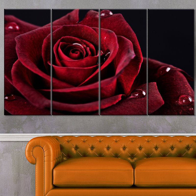 «Red Rose with Raindrops on Black», ensemble de 4 impressions sur toiles tendues