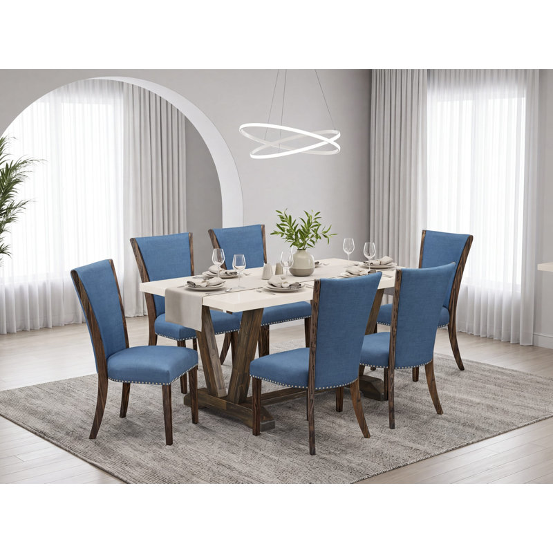 L'ensemble de table de cuisine 7 pièces comprend une table rectangulaire blanc cassé (blanc cassé) et 6 chaises modernes en lin bleu avec dossier haut - finition jacobine patinée