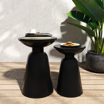 Tables en métal thermolaquées - Extérieur moderne, table stable en métal, piédestal évasé, 15 po x 15 po x 20,48 po