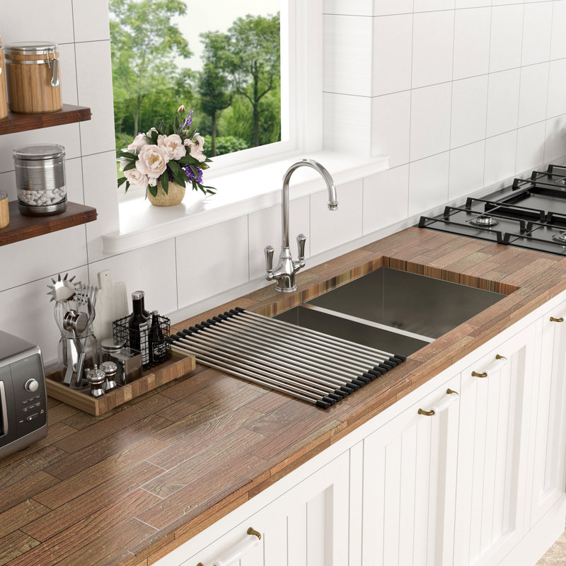 33X19 Undermount Double Bowl Kitchen Sink (50/50) In 16 Gauge Stainless Steel With 9 Inch Deep Basin