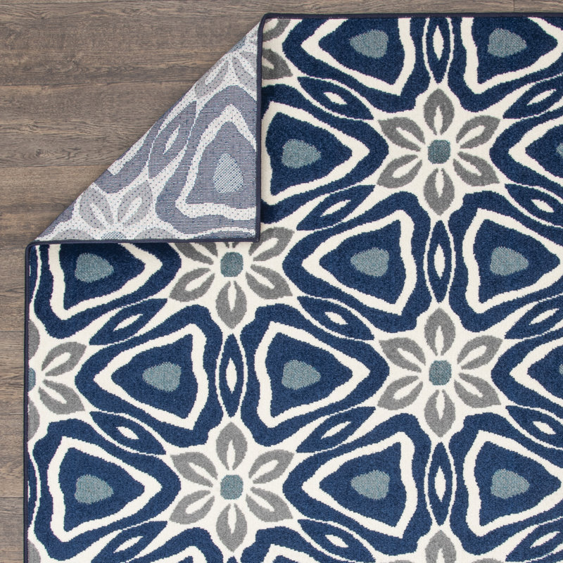 Kessel Washable Geometric Indoor / Outdoor Rug, Rectangle 7'10" x 9'10"