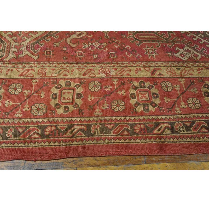 Incroyable tapis turc rouge Oushak