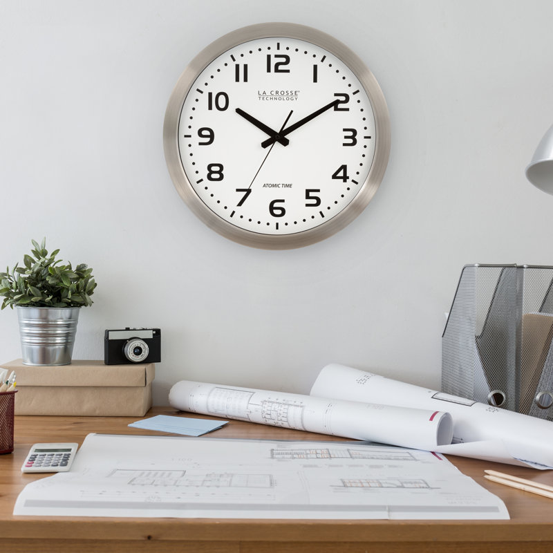 Horloge murale en acier inoxydable 16 "Soltis, Argent
