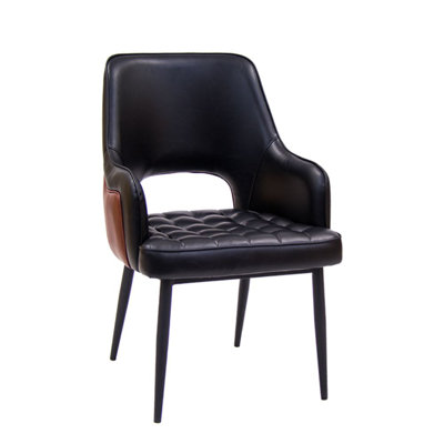 Fauteuil capitonné noir
