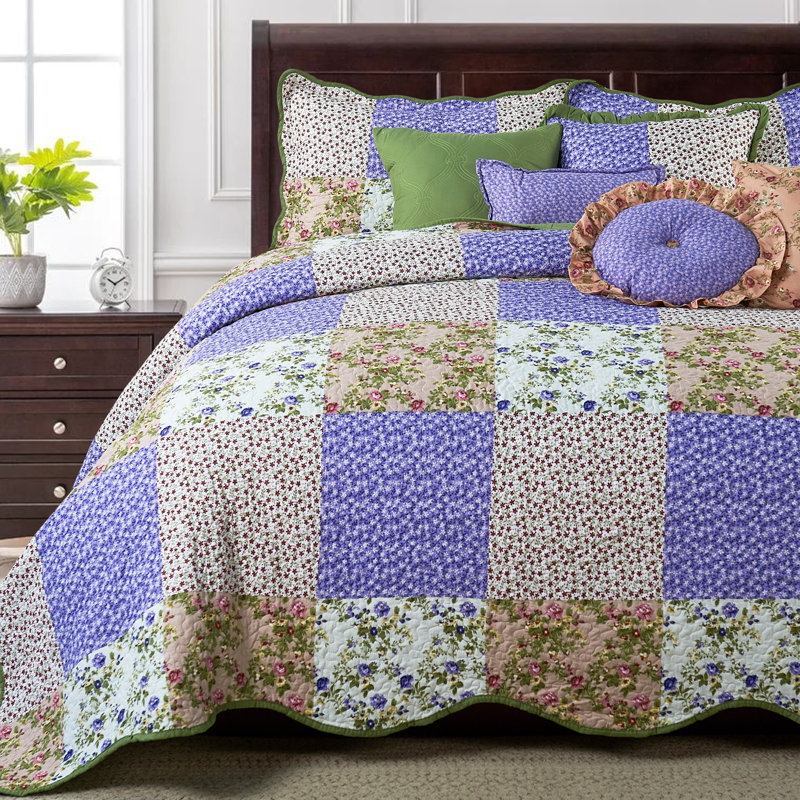 8 Piece Patchwork Bedspread Set, Queen Quilt + 4 Shams + 3 Throw Pillows, Pink