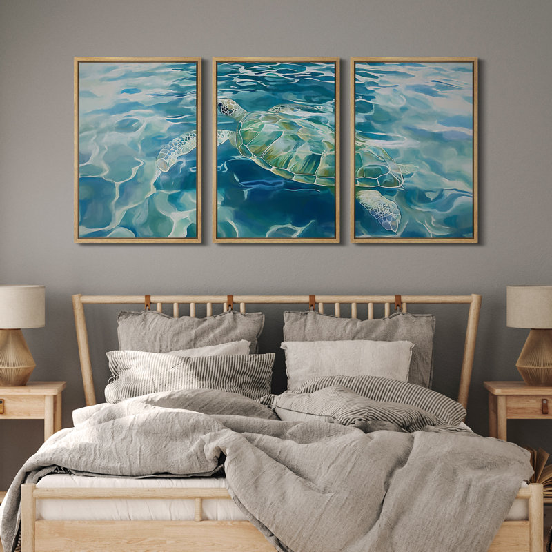 Tortue de mer nageant dans un océan bleu - reproduction d'art sur toile encadrée 3 pièces, Cadre naturel