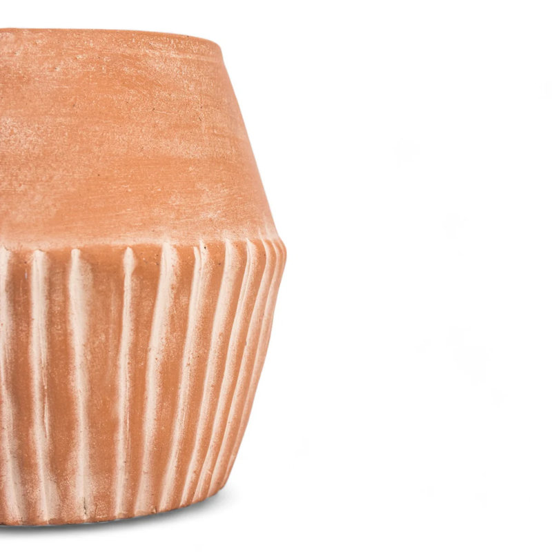 Valentina Planter