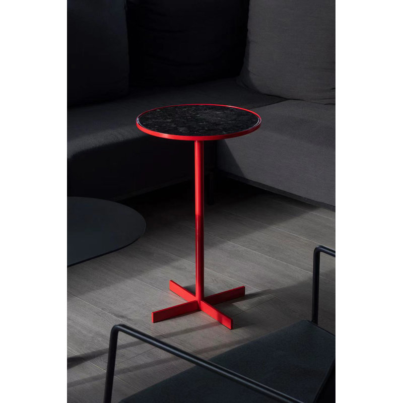 Table de bout Arthav, Noir, Rouge